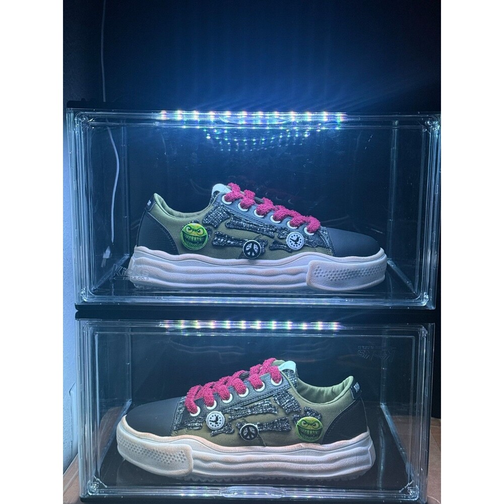 Size 8.5 Watson Luxe Vulcan Sneakers (Military / Olive Pink)